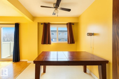 180 Centennial Court, Edmonton, AB - Indoor Photo Showing Other Room
