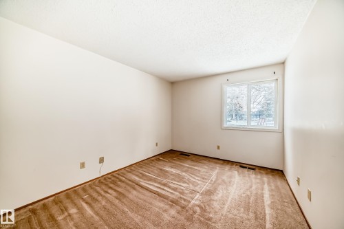 104 70 Alpine Place, St. Albert, AB - Indoor Photo Showing Other Room