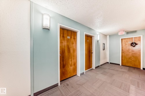 104 70 Alpine Place, St. Albert, AB - Indoor Photo Showing Other Room