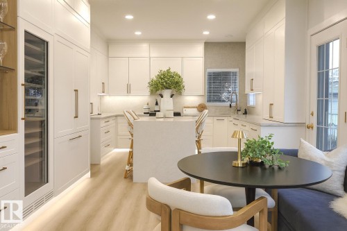 820 Ormsby Close, Edmonton, AB - Indoor Photo Showing Dining Room