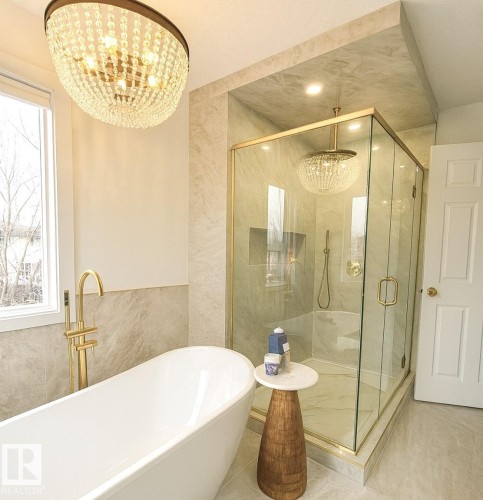 820 Ormsby Close, Edmonton, AB - Indoor Photo Showing Bathroom