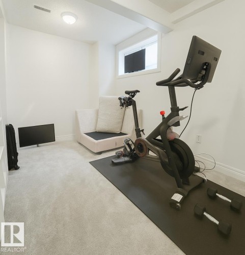 820 Ormsby Close, Edmonton, AB - Indoor Photo Showing Gym Room