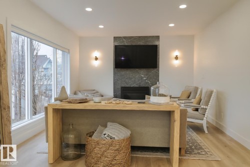 820 Ormsby Close, Edmonton, AB - Indoor