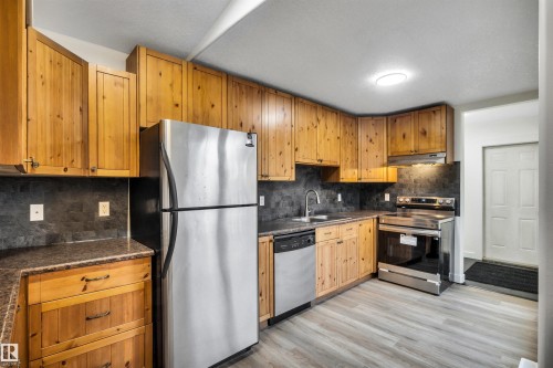 5220 47A Avenue, Rural Lac Ste. Anne County, AB - Indoor Photo Showing Kitchen