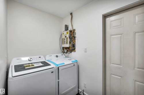 5220 47A Avenue, Rural Lac Ste. Anne County, AB - Indoor Photo Showing Laundry Room