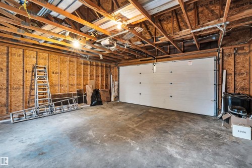 5220 47A Avenue, Rural Lac Ste. Anne County, AB - Indoor Photo Showing Garage
