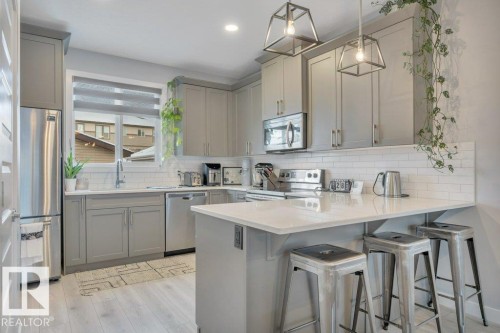 306 Balsam Link, Leduc, AB - Indoor Photo Showing Kitchen With Upgraded Kitchen