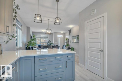 306 Balsam Link, Leduc, AB - Indoor Photo Showing Kitchen