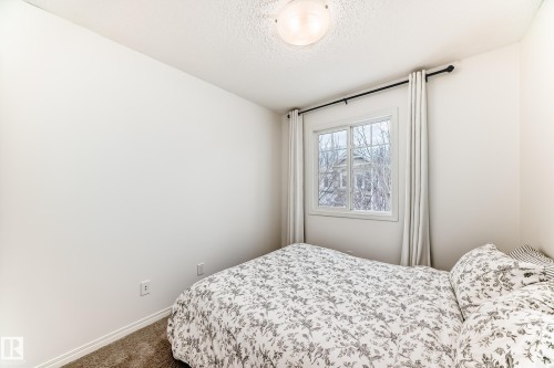 50 460 Hemingway Road, Edmonton, AB - Indoor Photo Showing Bedroom