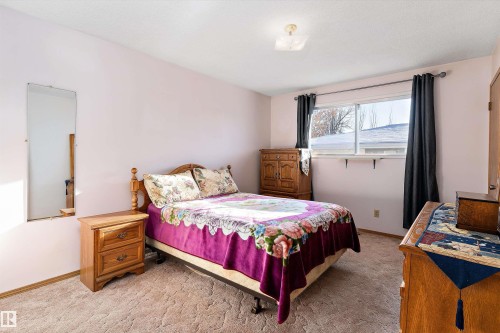 152 Corithia Drive, Leduc, AB - Indoor Photo Showing Bedroom