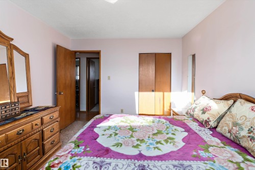 152 Corithia Drive, Leduc, AB - Indoor Photo Showing Bedroom