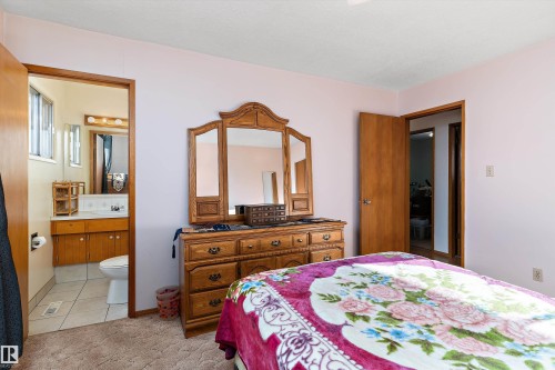 152 Corithia Drive, Leduc, AB - Indoor Photo Showing Bedroom