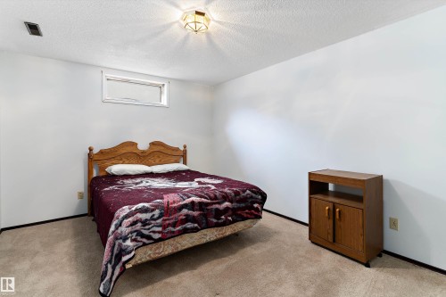 152 Corithia Drive, Leduc, AB - Indoor Photo Showing Bedroom