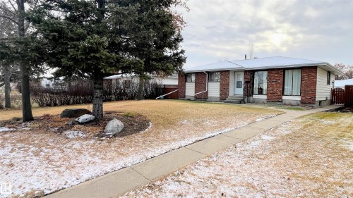 152 Corithia Drive, Leduc, AB - Outdoor