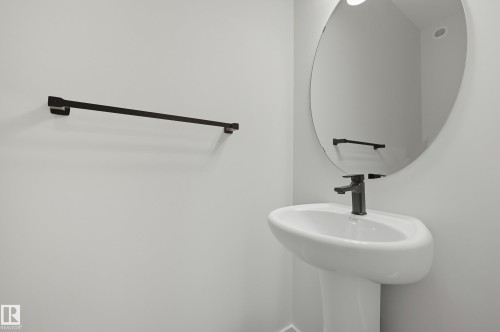 37 Gable Common, Spruce Grove, AB - Indoor Photo Showing Bathroom
