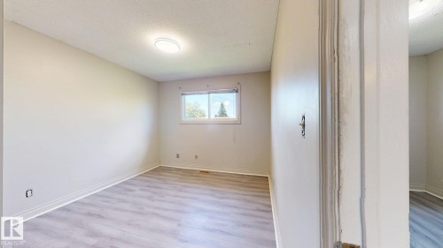 1508 62 Street, Edmonton, AB - Indoor Photo Showing Other Room