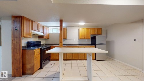 1508 62 Street, Edmonton, AB - Indoor Photo Showing Kitchen