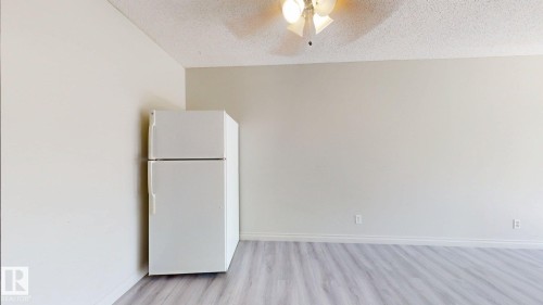 1508 62 Street, Edmonton, AB - Indoor