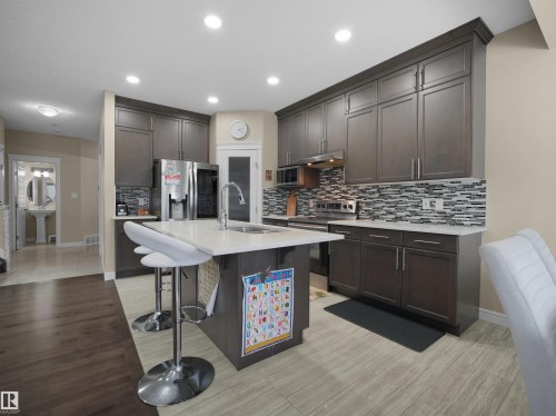 8716 Carson Way, Edmonton, AB - Indoor Photo Showing Kitchen With Upgraded Kitchen