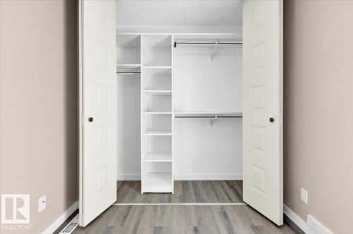 5512 38B Avenue, Edmonton, AB - Indoor