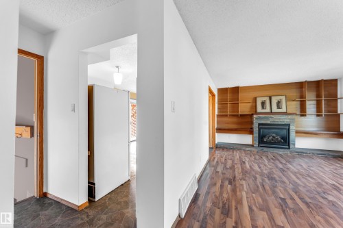 8103 14 Avenue, Edmonton, AB - Indoor With Fireplace