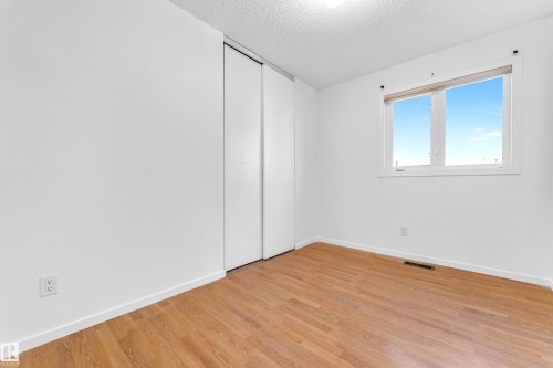 8103 14 Avenue, Edmonton, AB - Indoor Photo Showing Kitchen With Double Sink