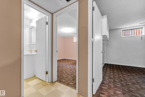 8103 14 Avenue, Edmonton, AB - Indoor Photo Showing Other Room