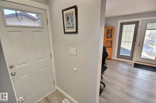 3519 16A Avenue, Edmonton, AB - Indoor Photo Showing Other Room