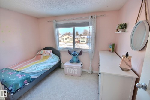 3519 16A Avenue, Edmonton, AB - Indoor Photo Showing Bedroom