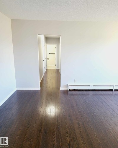 8 6103 98 Avenue, Edmonton, AB - Indoor Photo Showing Other Room