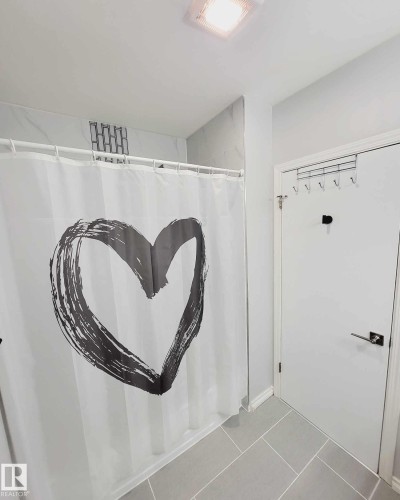 8 6103 98 Avenue, Edmonton, AB - Indoor With Storage