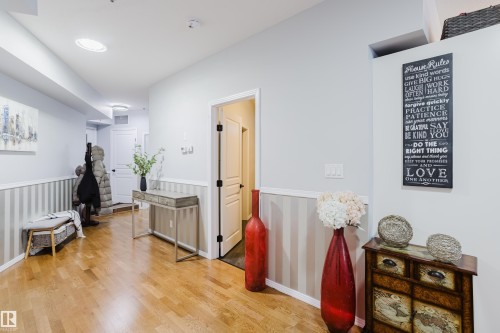 140 4827 104A Street, Edmonton, AB - Indoor Photo Showing Other Room