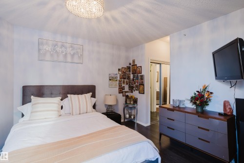 140 4827 104A Street, Edmonton, AB - Indoor Photo Showing Bedroom