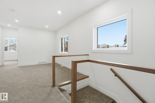 10919 79 Avenue, Edmonton, AB - Indoor Photo Showing Other Room