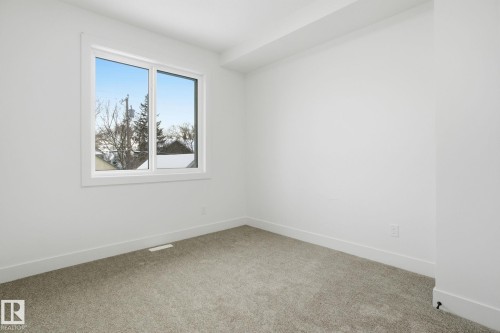 10919 79 Avenue, Edmonton, AB - Indoor Photo Showing Other Room