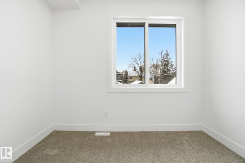 10919 79 Avenue, Edmonton, AB - Indoor Photo Showing Other Room