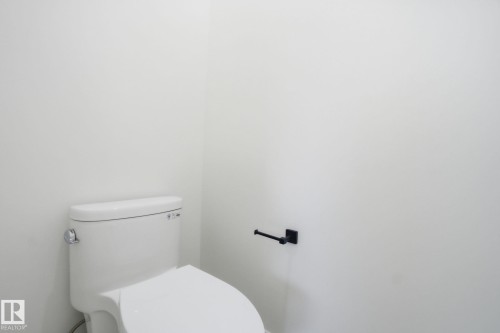 10919 79 Avenue, Edmonton, AB - Indoor Photo Showing Bathroom