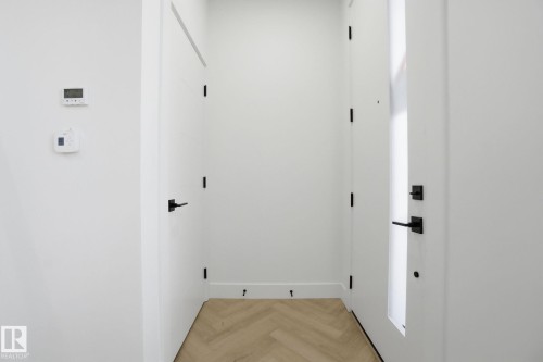 10919 79 Avenue, Edmonton, AB - Indoor Photo Showing Other Room