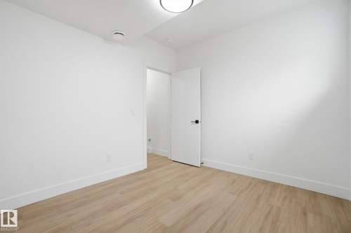10919 79 Avenue, Edmonton, AB - Indoor Photo Showing Other Room