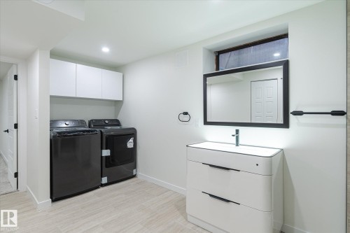 7114 178 Street, Edmonton, AB - Indoor Photo Showing Laundry Room
