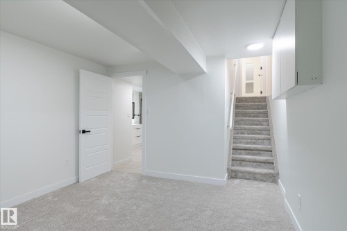 7114 178 Street, Edmonton, AB - Indoor Photo Showing Other Room