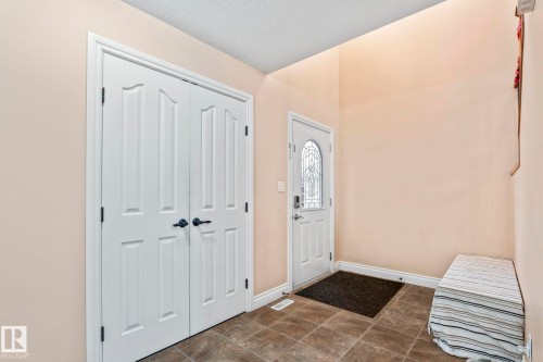 1888 33 Street, Edmonton, AB - Indoor