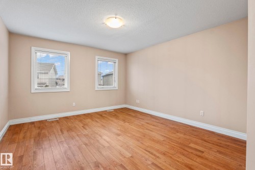 1888 33 Street, Edmonton, AB - Indoor Photo Showing Other Room