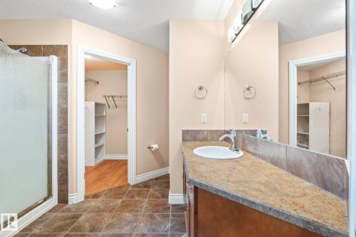 1888 33 Street, Edmonton, AB - Indoor Photo Showing Bathroom