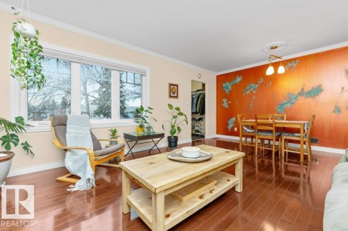 11317 103 Street, Edmonton, AB - Indoor