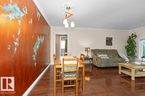 11317 103 Street, Edmonton, AB - Indoor