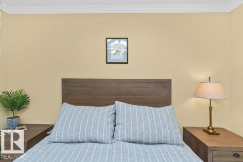11317 103 Street, Edmonton, AB - Indoor Photo Showing Bedroom