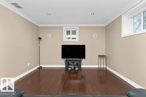 11317 103 Street, Edmonton, AB - Indoor Photo Showing Other Room