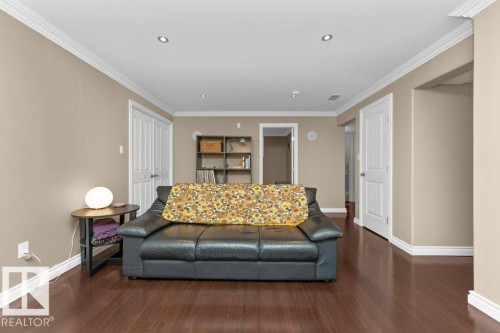 11317 103 Street, Edmonton, AB - Indoor Photo Showing Living Room