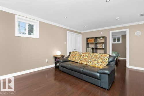 11317 103 Street, Edmonton, AB - Indoor Photo Showing Living Room